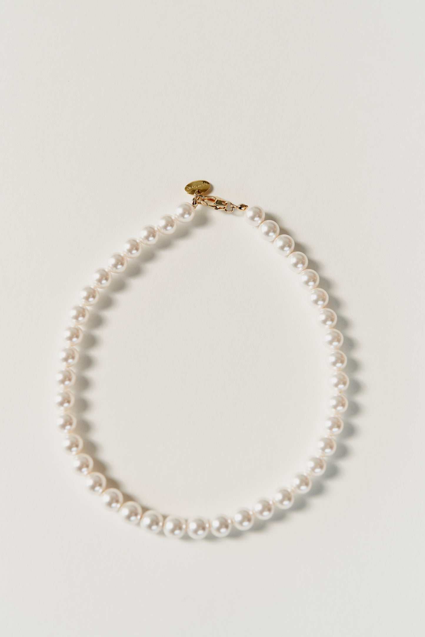 QUIET PEARL CHOKER (33)